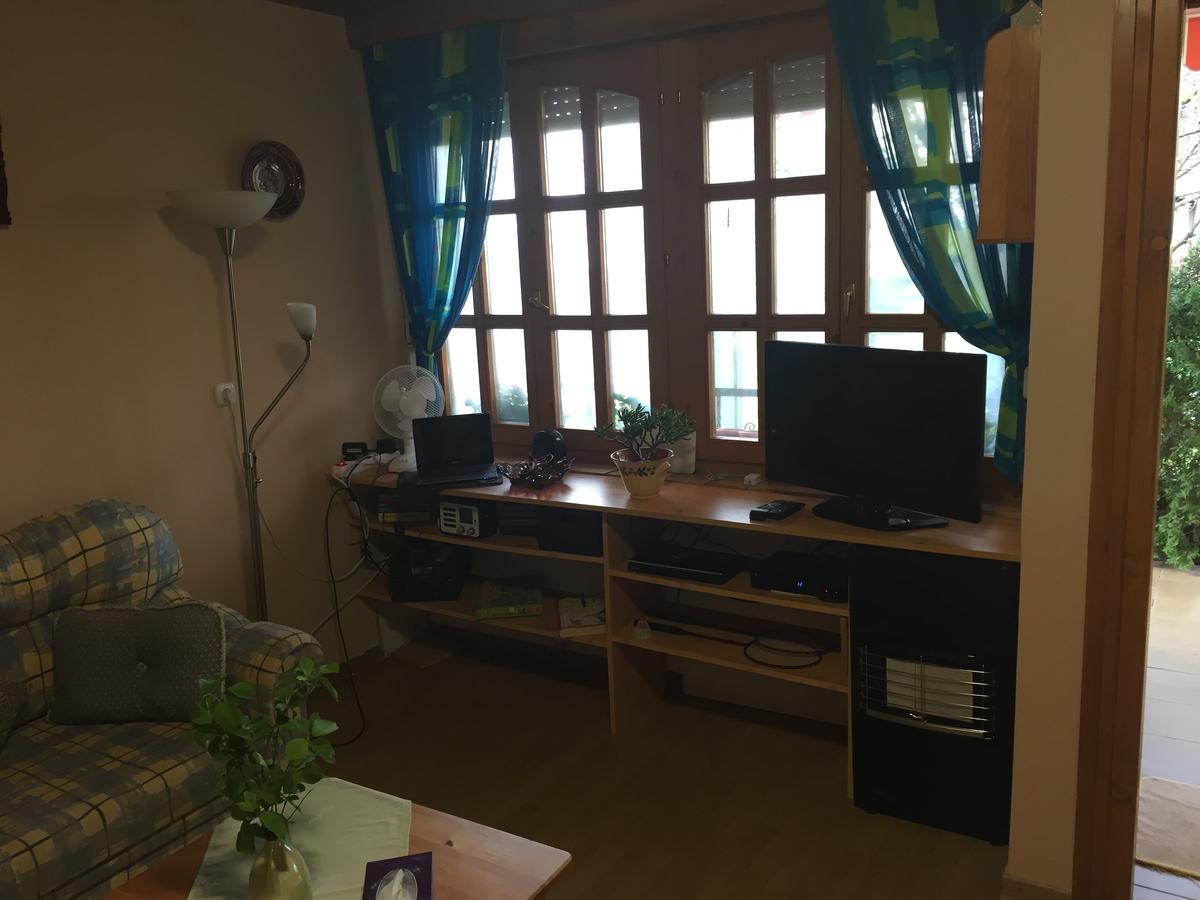 Hotel Eszter Vendeghaz à Berekfürdő Extérieur photo